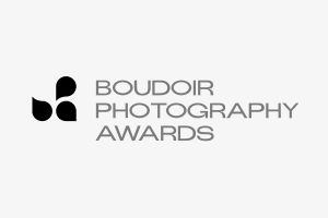 Participa en los Boudoir Photography Awards - Gana increíbles premios Pixpa Tema
